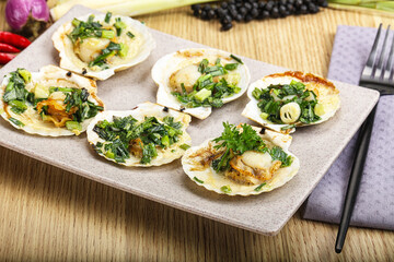 Poster - Grilled scallops with green onion