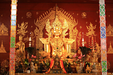 Wall Mural - The beauty of the Golden Buddha at Wat Thung Pong, Pai District, Mae Hong Son Province, Thailand 