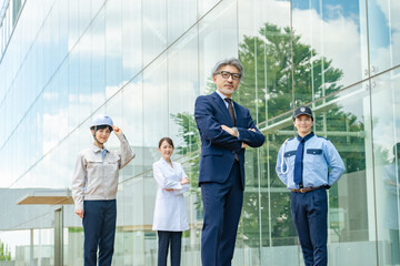 Poster - 様々な職業の人々（ビジネスマン・エンジニア・研究者・警備員）