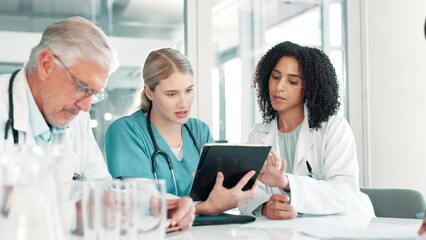 Aufkleber - tablet, doctor and team planning in meeting for healthcare, brainstorming research and nurse in conv