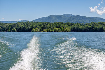 Canvas Print - lake chatuge