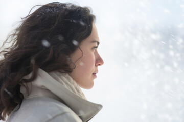 女, 女性, 横顔, 切ない, 悲しみ, 考える, 見つめる女性, 考える女性, 雪, 冬, 雪原, woman, female, profile, sad, sadness, thinking, gazing woman, thinking woman, snow, winter, snowfield