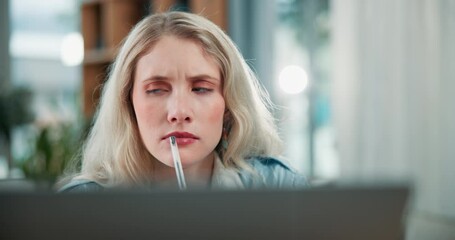 Aufkleber - Face, woman and thinking on computer in home for remote work, freelancer and research as journalist. Female person, pc and and ideas with pen on internet for information, article and headline news