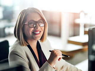 Leinwandbilder - Woman, glasses and office with reading on computer, smile for career with media or press. Female journalist, happiness and workplace with online search for news article, digital technology for report