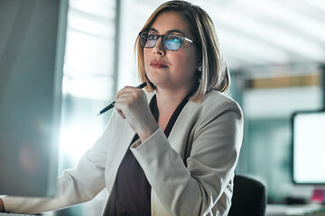 Aufkleber - Woman, glasses and workplace with research on computer, smile for career with media or press. Female journalist, happiness or office with online scroll for news article, digital technology for report
