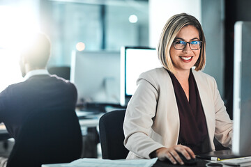 Aufkleber - Portrait, business and woman on computer in office for research, information and planning for project as web designer. Smile, female person and pc for website, connection and ideas at workplace