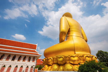 Canvas Print - The Big Seated Buddha Statue (Buddha Dhammakaya Dhepmongkol) at Wat Paknam Phasi Charoen (temple) in Bangkok, Thailand