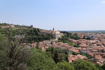 Sticker - Blick in die Historische Altstadt von Verona in Italien	