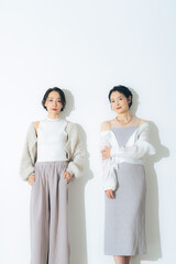 Poster - お洒落なミドル女性のファッションポートレート　スキンケア　コスメ