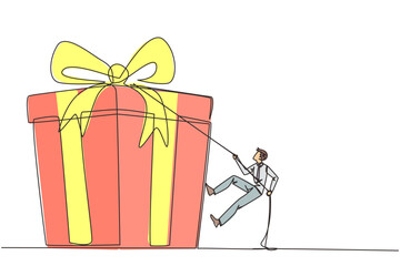 Poster - Single continuous line drawing businessman climbing gift box with rope. Struggle persistently to achieve the desired reward. Hard work. Sincere work. Work smart. One line design vector illustration