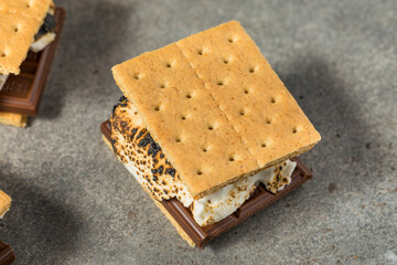 Sticker - American Homemade Smores with Chocolate