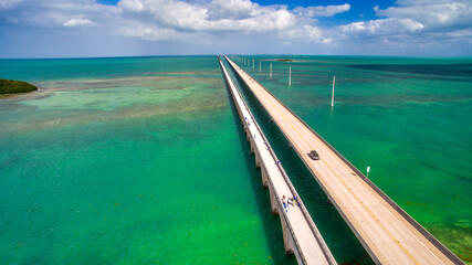 Canvas Print - Little Duck Key, Florida Key. Aerial view of bridge connecting the islands