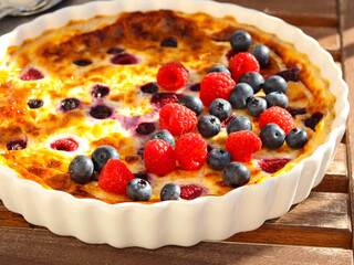 Poster - Healthy cottage cheese and berry bake