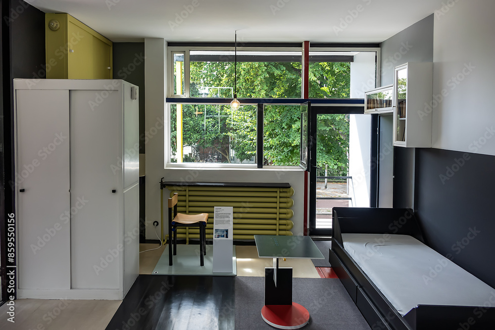 Interior of Rietveld Schroder House (1925): historic home architecture ...