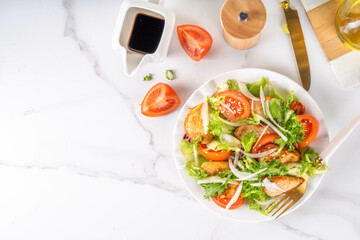 Wall Mural - Vegetable salad with grilled chicken