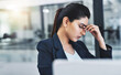 © ClearConcept/peopleimages.com - Stress, laptop and business woman with headache in office for research, burnout or mistake. Brain fog, anxiety and frustrated lawyer overwhelmed by pc glitch, 404 or case study, vertigo or disaster