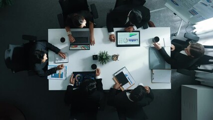 Poster - time lapse of diverse marketing team prepare for business meeting. top down aerial view of businessp