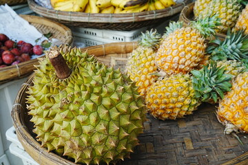 Fresh Pineapple and Durian in Asian Market - マーケットのドリアンとパイナップル