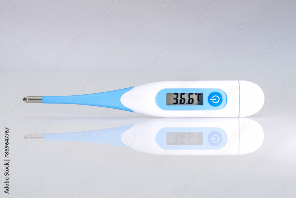 Electronic medical thermometer for measuring human body temperature on ...