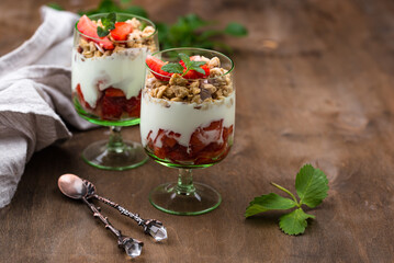 Wall Mural - Dessert with strawberry, yogurt and granola