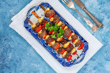 Poster - Grilled gnocchi, steak and red pepper skewers