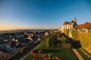 Canvas Print - Morning view of the chateau gardens in tours