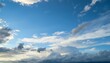 © T - 大空と雲