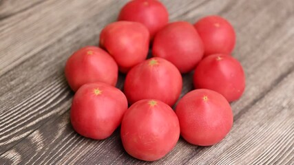 Canvas Print - tomatoes spinning