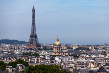 Wall Mural - Aerial view of the Hôtel des Invalides, the Eiffel Tower and to Palais de Chaillot in Paris