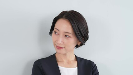 Aufkleber - 笑顔の女性ビジネスパーソン