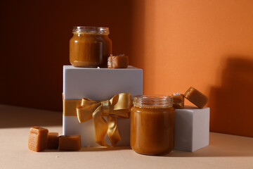 Sticker - Salted caramel in a jar with a gift