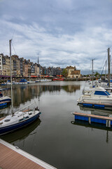 Sticker - Le Port de Honfleur en Normandie