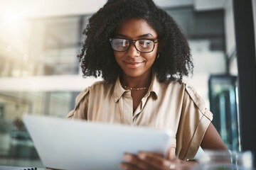 Canvas Print - Woman, happy and tablet in office for business, browsing and planning schedule on digital app. Communication, email and employee in creative agency, online and company website with professional