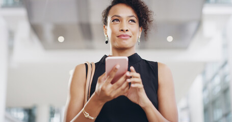 Wall Mural - Cellphone, woman and thinking with search online, information and communication for workshop. Conference, networking and businesswoman for seminar for law practice, internet and directions to hall