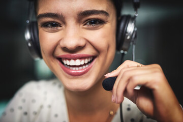 Poster - Customer service, portrait and woman with headset in call center for client, discussion or help. Agent, consulting and happy with mic at work for tech support, digital assistance or telecommunication