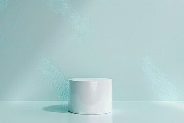 Poster - Elegant Minimalist Display Featuring Silver Podium on Soft Blue Background with Gentle Reflections in Natural Light