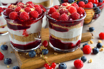 Parfait berries cheesecake