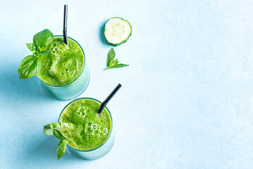 Poster - Detox green smoothie in glasses