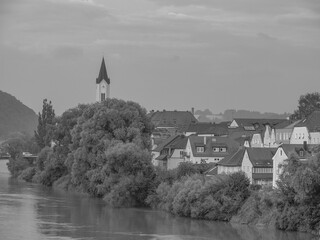 Wall Mural - An der Donau in Österreich