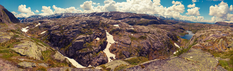 Canvas Print - Panoramic mountain view. Natural park in Sauda Municipality, Norway