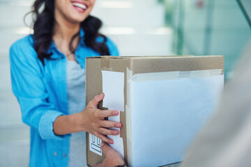 Aufkleber - Woman, package and smile for delivery in home with logistics for order, parcel and courier. People, happy and box for cargo, express service and online shopping at postal address for customer