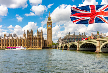 Canvas Print - Big Ben tower of Houses of Parliament and Westminster bridge, London, UK