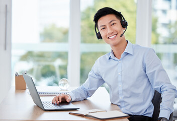 Aufkleber - Customer service, call center and portrait of Asian man on laptop for insurance sales, help or consulting. Corporate, office and person with headset for communication, crm support and telemarketing