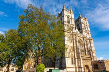 Wall Mural - Famous Westminster Abbey in spring, London, UK