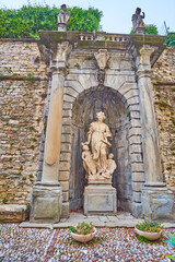 Wall Mural - The statue on Piazza Terzi, Bergamo, Italy