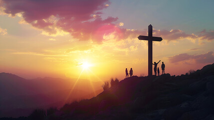 grupo de niños jovenes orando a los pies de la cruz en un hermoso atardecer entre las montañas pidiendo a Dios con fe y esperanza