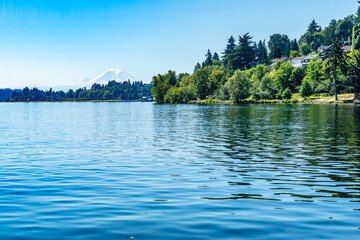 Canvas Print - Lake Washington Mountain 2