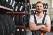 © Serhii - Auto mechanic recommend tire to choose for car