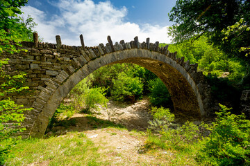 Canvas Print - Zagorohoria stone bridge, Greece. Plakidas arch bridge	