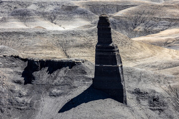 Wall Mural - Majestic spire standing tall in the Utah desert.